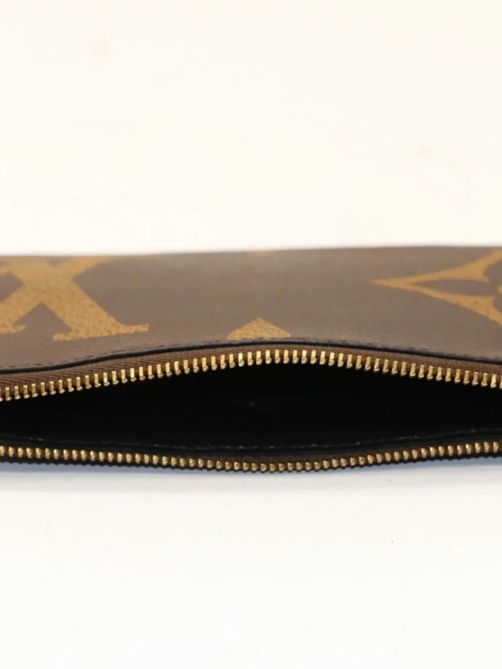 LOUIS VUITTON Trio Monogram Giant Canvas Coin Purse Wallet Key Pouch Brown 1pc